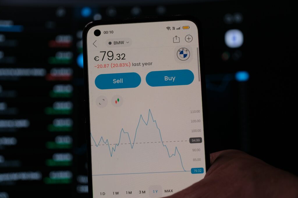 Trading 212 app interface for UK Stocks and Shares ISA 2026
